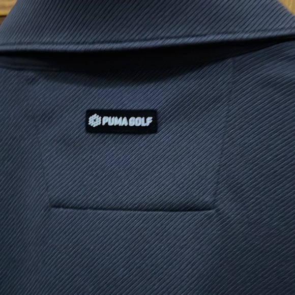 Pre-Owned Puma Men Golf Shirt, size medium, grey in great condition. - Picture 3 of 4